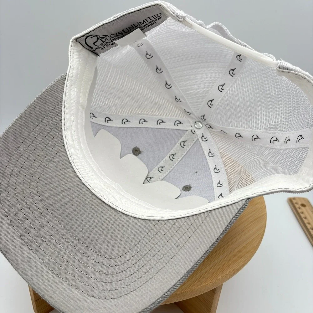 Ducks Unlimited Trucker Hat Grey White Mesh Snapback North America Shield Patch